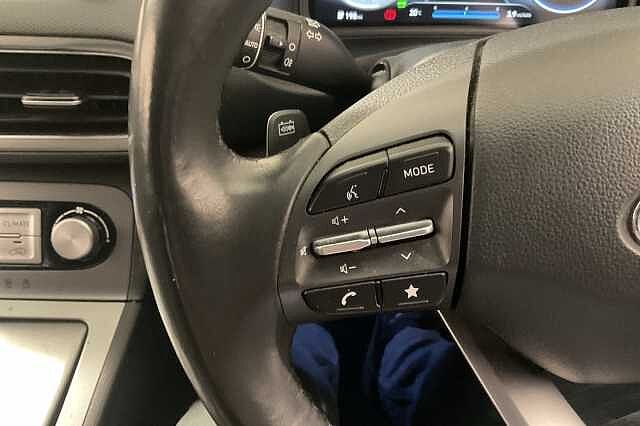 Hyundai KONA 150kW Premium 64kWh 5dr Auto White