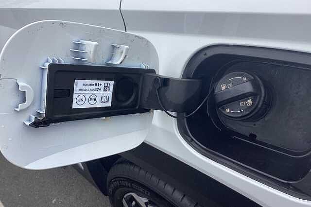 Hyundai TUCSON 1.6 TGDi Hybrid 230 Ultimate 5dr 2WD Auto White