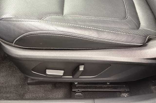Hyundai TUCSON 1.6 TGDi Hybrid 230 Ultimate 5dr 2WD Auto White