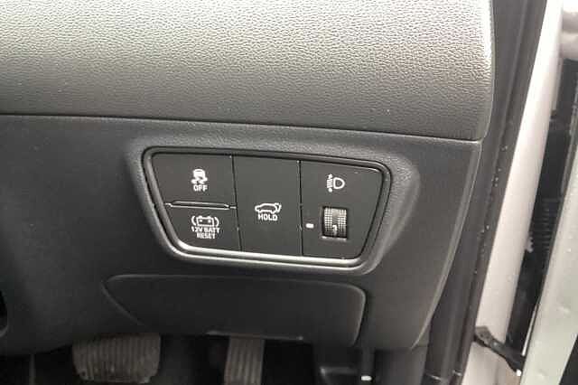 Hyundai TUCSON 1.6 TGDi Hybrid 230 Ultimate 5dr 2WD Auto White