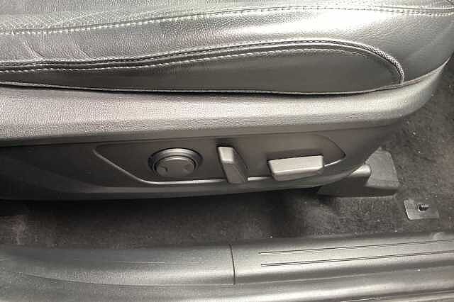 Hyundai TUCSON 1.6 TGDi Hybrid 230 Ultimate 5dr 2WD Auto White