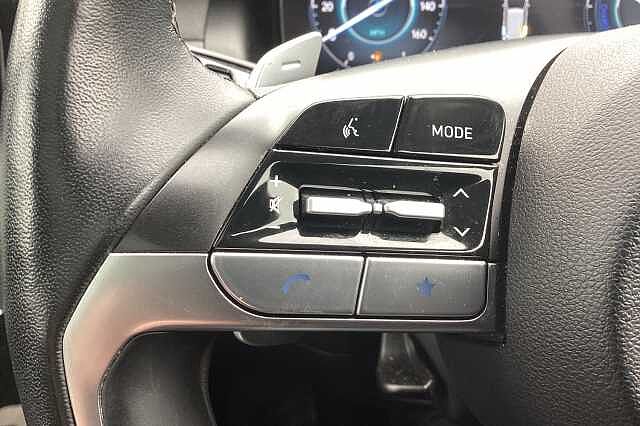 Hyundai TUCSON 1.6 TGDi Hybrid 230 Ultimate 5dr 2WD Auto White