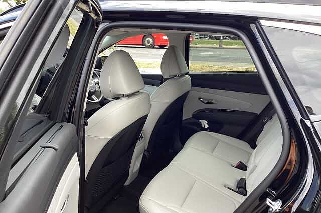 Hyundai TUCSON 1.6T Plug-in Hybrid Ultimate 5dr Auto Black