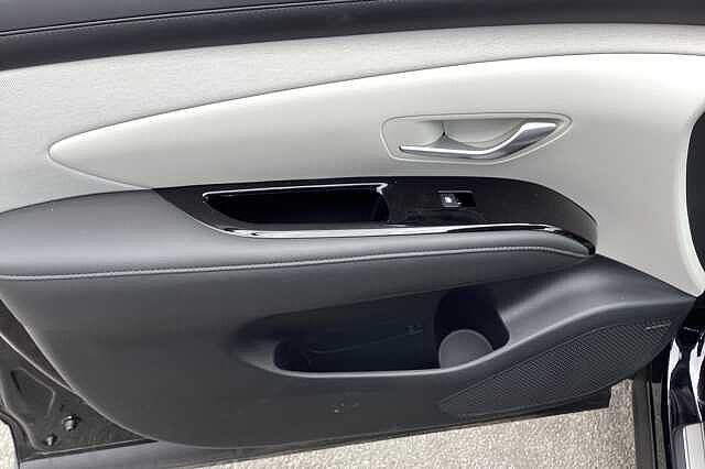 Hyundai TUCSON 1.6T Plug-in Hybrid Ultimate 5dr Auto Black