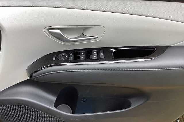 Hyundai TUCSON 1.6T Plug-in Hybrid Ultimate 5dr Auto Black