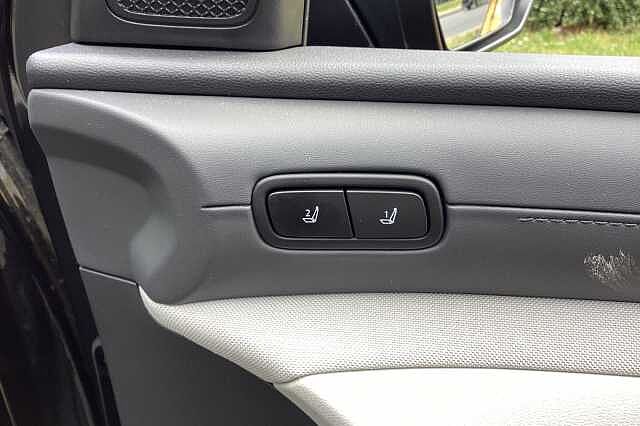 Hyundai TUCSON 1.6T Plug-in Hybrid Ultimate 5dr Auto Black