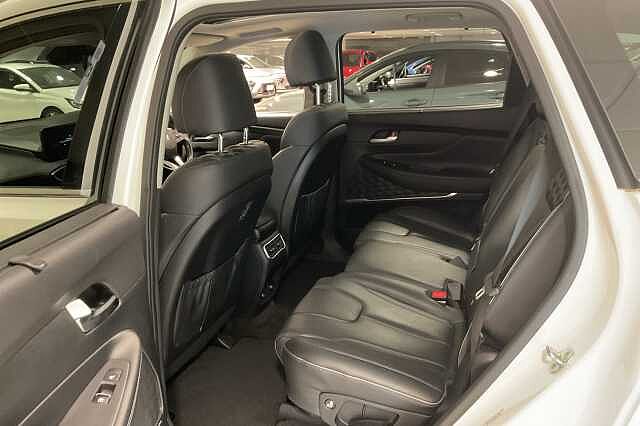 Hyundai SANTA FE 1.6 TGDi Plug-in Hybrid Ultimate 5dr 4WD Auto