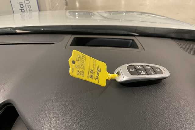 Hyundai SANTA FE 1.6 TGDi Plug-in Hybrid Ultimate 5dr 4WD Auto