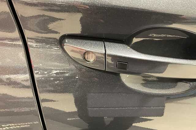 Hyundai KONA 150kW Premium 64kWh 5dr Auto