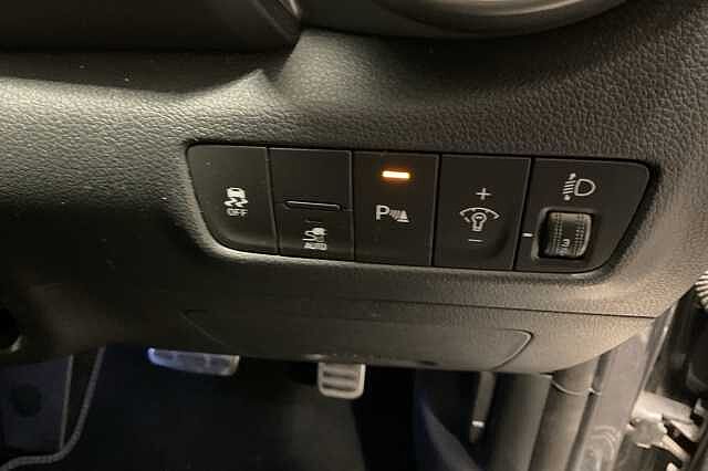 Hyundai KONA 150kW Premium 64kWh 5dr Auto