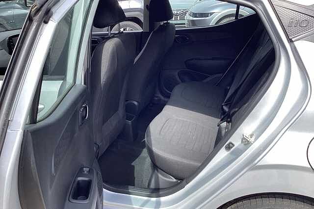 Hyundai I10 1.2 MPi SE Connect 5dr Silver