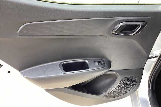 Hyundai I10 1.2 MPi SE Connect 5dr Silver