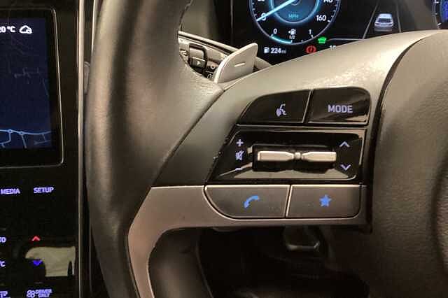 Hyundai TUCSON 1.6 TGDi Plug-in Hybrid Premium 5dr 4WD Auto