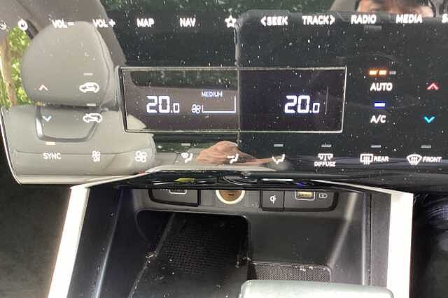 Hyundai TUCSON 1.6 TGDi 48V MHD Ultimate 5dr 2WD DCT