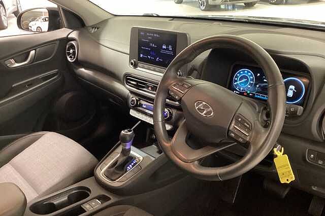 Hyundai KONA 1.6 GDi Hybrid SE Connect 5dr DCT Black