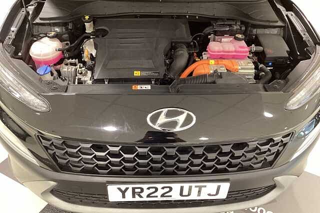 Hyundai KONA 1.6 GDi Hybrid SE Connect 5dr DCT Black
