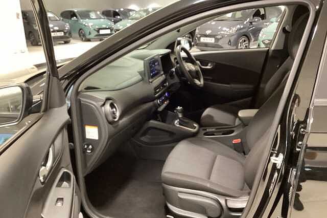 Hyundai KONA 1.6 GDi Hybrid SE Connect 5dr DCT Black