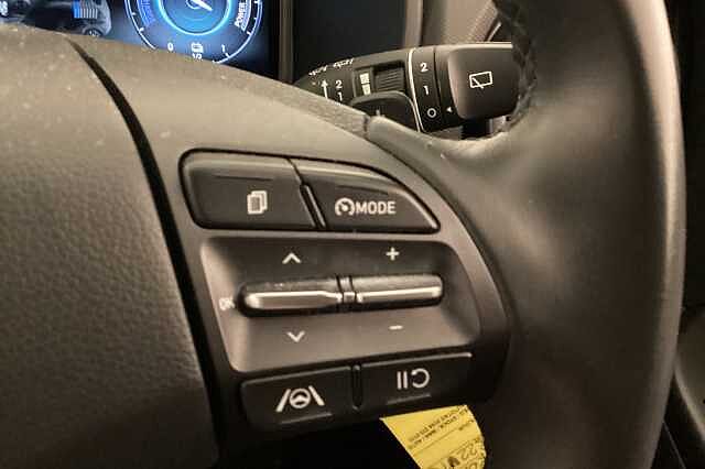 Hyundai KONA 1.6 GDi Hybrid SE Connect 5dr DCT Black