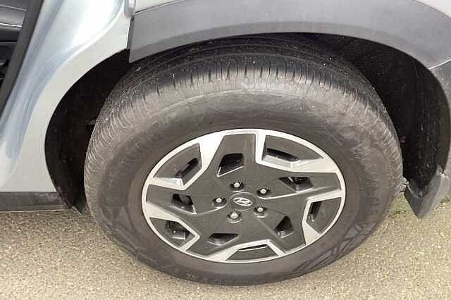 Hyundai SANTA FE 1.6 TGDi Hybrid Premium 5dr Auto Silver