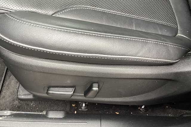 Hyundai SANTA FE 1.6 TGDi Hybrid Premium 5dr Auto Silver