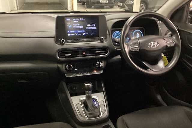 Hyundai KONA 1.6 GDi Hybrid SE Connect 5dr DCT Black