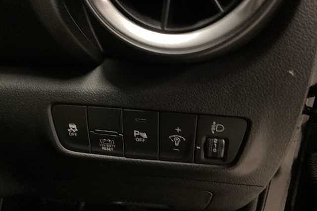 Hyundai KONA 1.6 GDi Hybrid SE Connect 5dr DCT Black