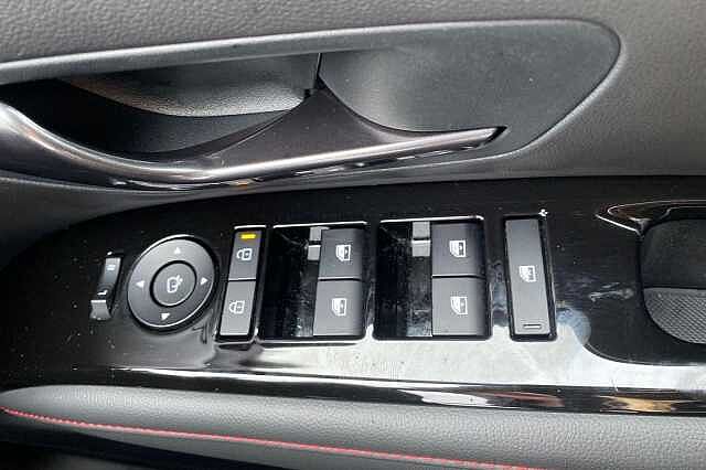 Hyundai TUCSON 1.6T Hybrid N Line 5dr Auto White