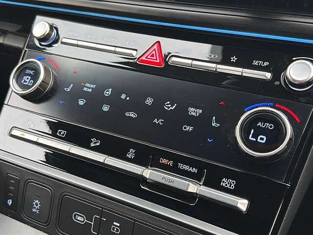 Hyundai SANTA FE 1.6 TGDi Plug-in Hybrid Calligraphy 5dr 4WD Auto