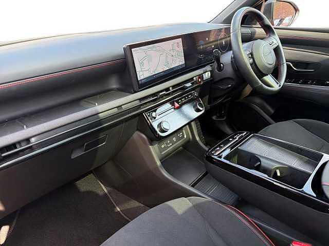 Hyundai TUCSON 1.6T Hybrid N Line S 5dr Auto Red