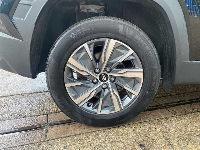 Hyundai TUCSON 1.6 TGDi Hybrid 230 SE Connect 5dr 2WD Auto Black