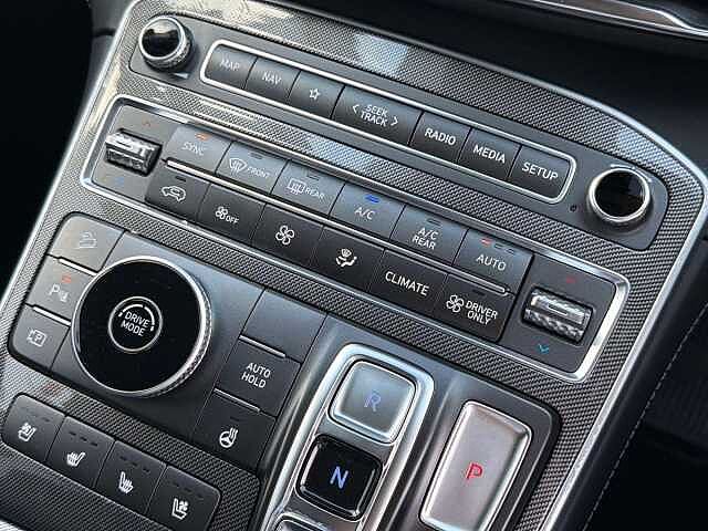 Hyundai SANTA FE 1.6 TGDi Hybrid Ultimate 5dr Auto