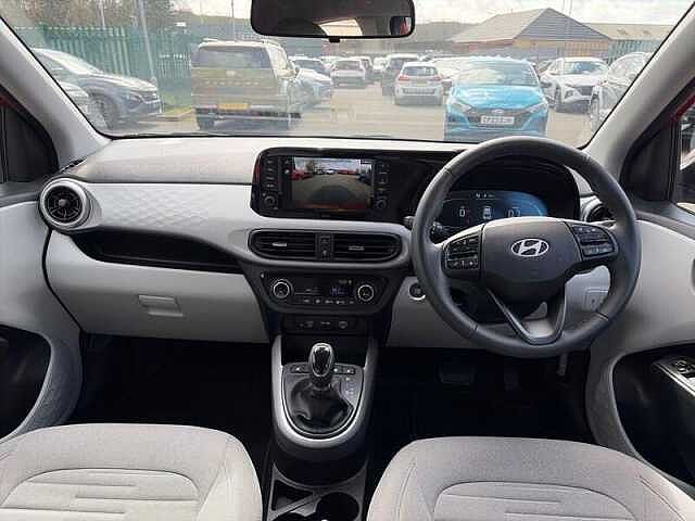 Hyundai I10 1.0 Premium Hatchback 5dr Petrol Auto Euro 6 (s/s) (63 ps) Dragon Red