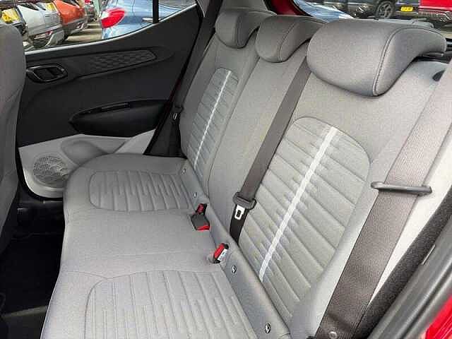 Hyundai I10 1.0 Premium Hatchback 5dr Petrol Auto Euro 6 (s/s) (63 ps) Dragon Red