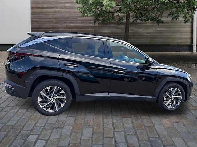 Hyundai TUCSON 1.6 T-GDi Premium SUV 5dr Petrol Manual Euro 6 (s/s) (150 ps) Phantom Black