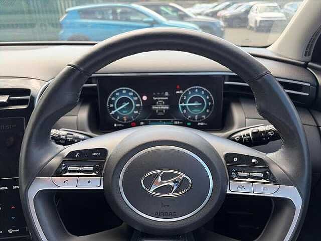 Hyundai TUCSON 1.6 T-GDi Premium SUV 5dr Petrol Manual Euro 6 (s/s) (150 ps) Phantom Black