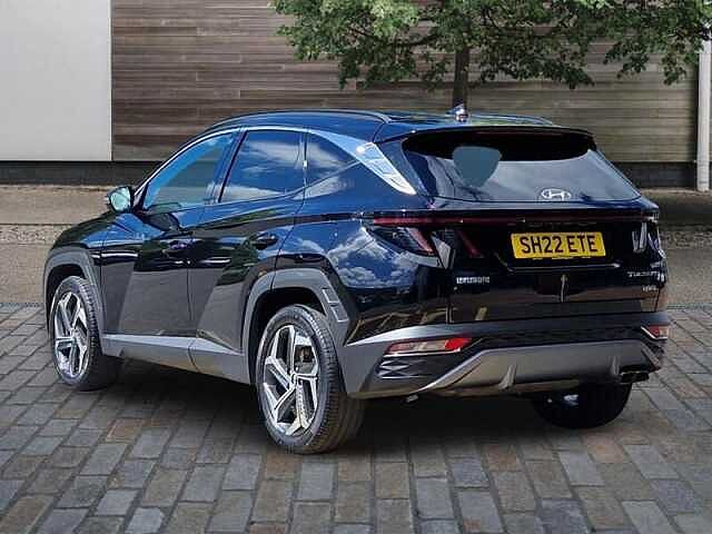 Hyundai TUCSON 1.6 h T-GDi Premium SUV 5dr Petrol Hybrid Auto Euro 6 (s/s) (230 ps) Phantom Black