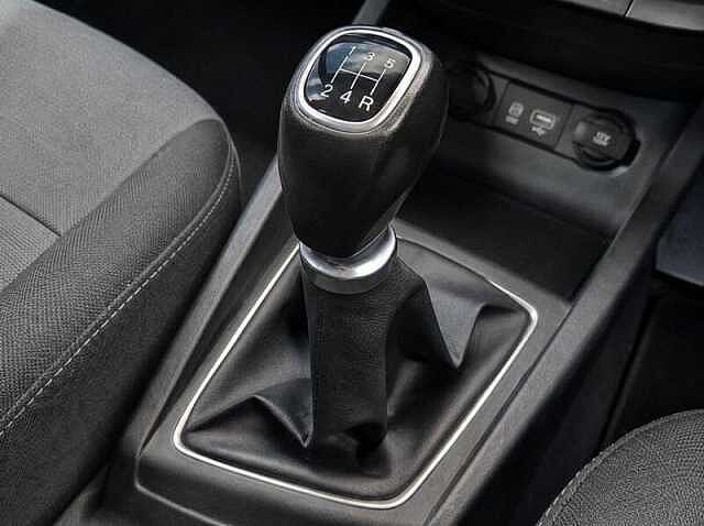 Hyundai i20 1.2 Play Hatchback 5dr Petrol Manual Euro 6 (s/s) (84 ps)