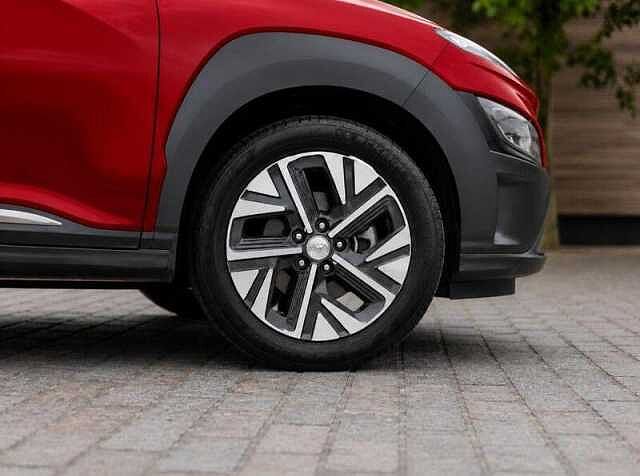 Hyundai KONA 39kWh Premium SUV 5dr Electric Auto (10.5kW Charger) (136 ps)