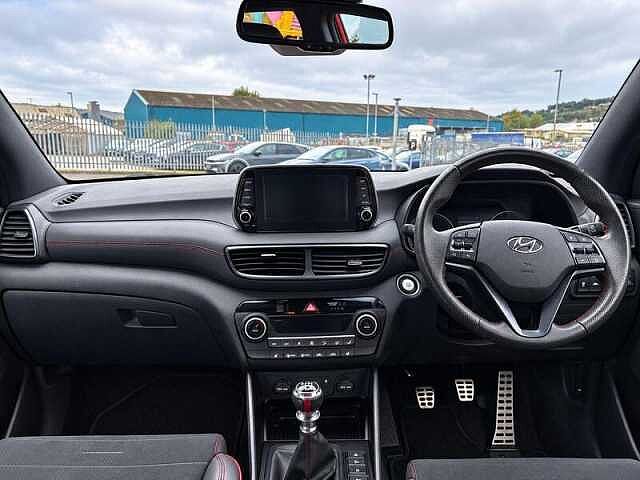 Hyundai TUCSON 1.6 GDi N Line SUV 5dr Petrol Manual Euro 6 (s/s) (132 ps) Engine Red