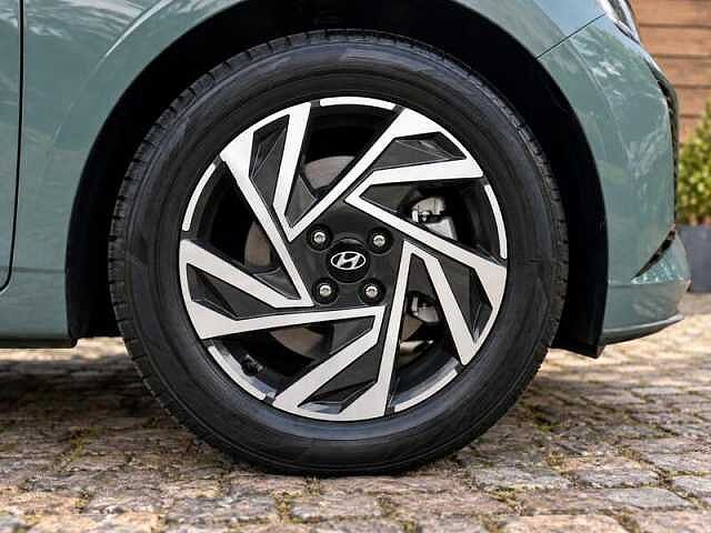 Hyundai I20 1.0 T-GDi Advance Hatchback 5dr Petrol Manual Euro 6 (s/s) (100 ps) Mangrove Green