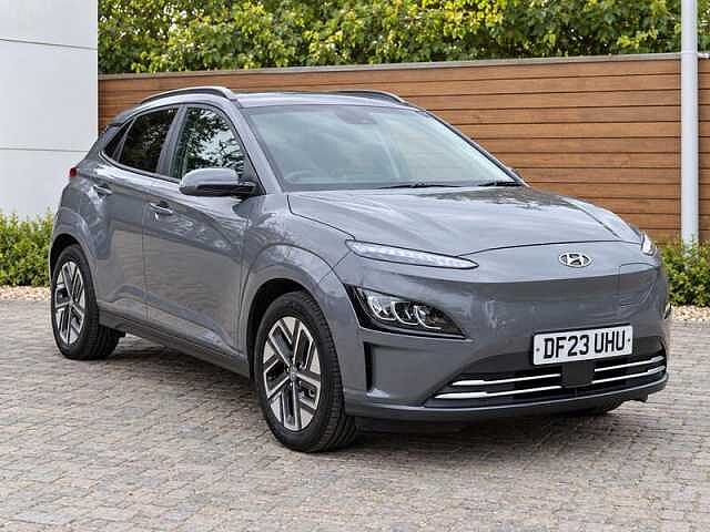 64kWh Ultimate SUV 5dr Electric Auto (10.5kW Charger) (204 ps)