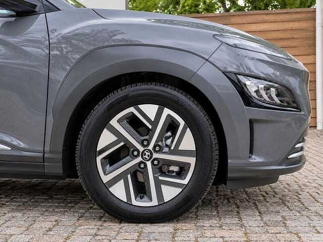 Hyundai KONA 64kWh Ultimate SUV 5dr Electric Auto (10.5kW Charger) (204 ps) Galactic Grey