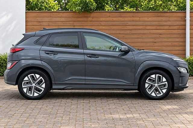 Hyundai KONA 64kWh Ultimate SUV 5dr Electric Auto (10.5kW Charger) (204 ps) Ecotronic Grey