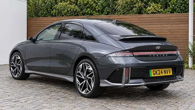 Hyundai IONIQ 6 77.4kWh Ultimate Saloon 4dr Electric Auto (228 ps) Nocturne Grey