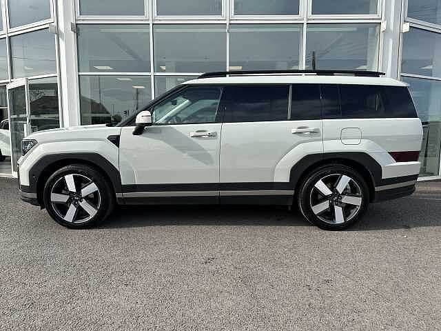 Hyundai SANTA FE 1.6 TGDi Plug-in Hybrid Ultimate 5dr 4WD Auto Cyber Sage