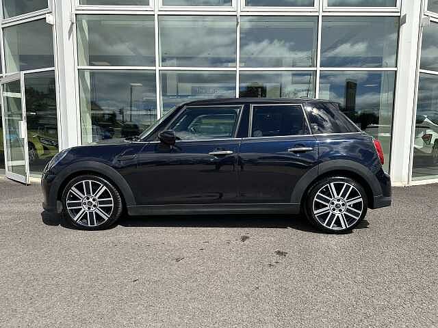 MINI Cooper Exclusive Auto 1.5 Cooper Exclusive 5dr Auto