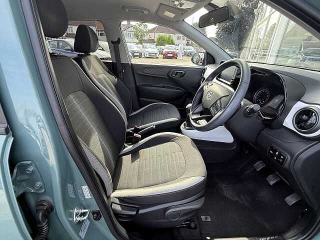 Hyundai i10 1.0 MPi Premium 5dr