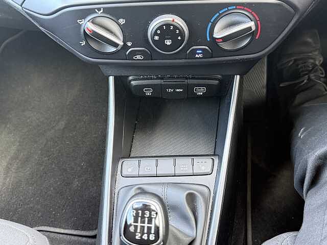 Hyundai i20 1.0T GDi 90 Black Line 5dr
