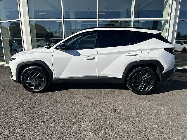Hyundai TUCSON 1.6T 239 Hybrid Black Line 5dr Auto Atlas White
