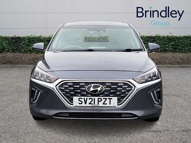 Hyundai IONIQ 1.6 GDi Hybrid Premium 5dr DCT Iron Grey